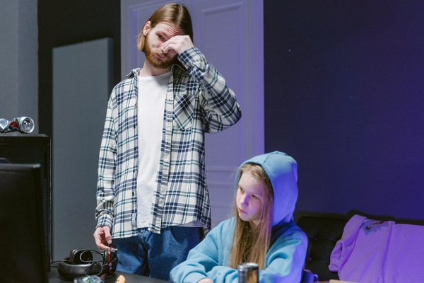 Enhancing donor trust: leveraging blockchain innovation for nonprofit transparency in the uk